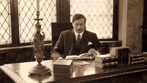 Jovan-Dučić-za-svojim-radnim-stolom-poslanstva-u-Rimu